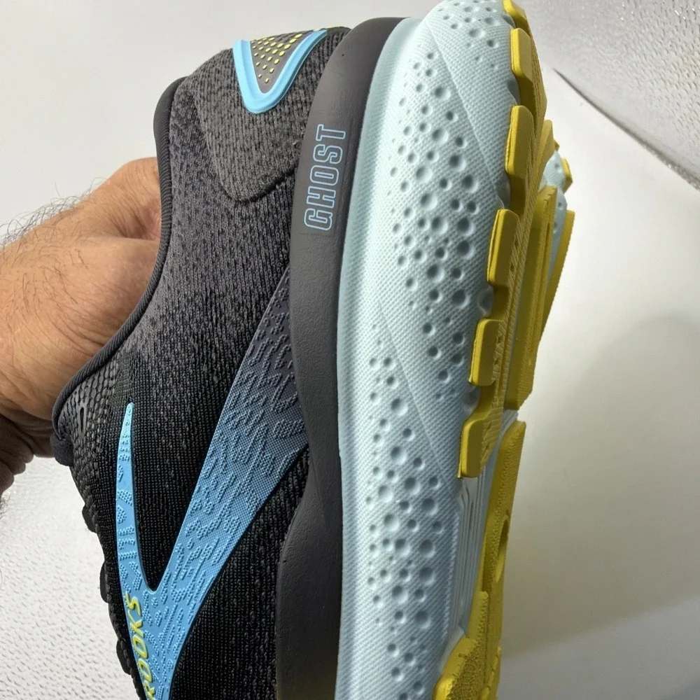 Brooks ghost 16
